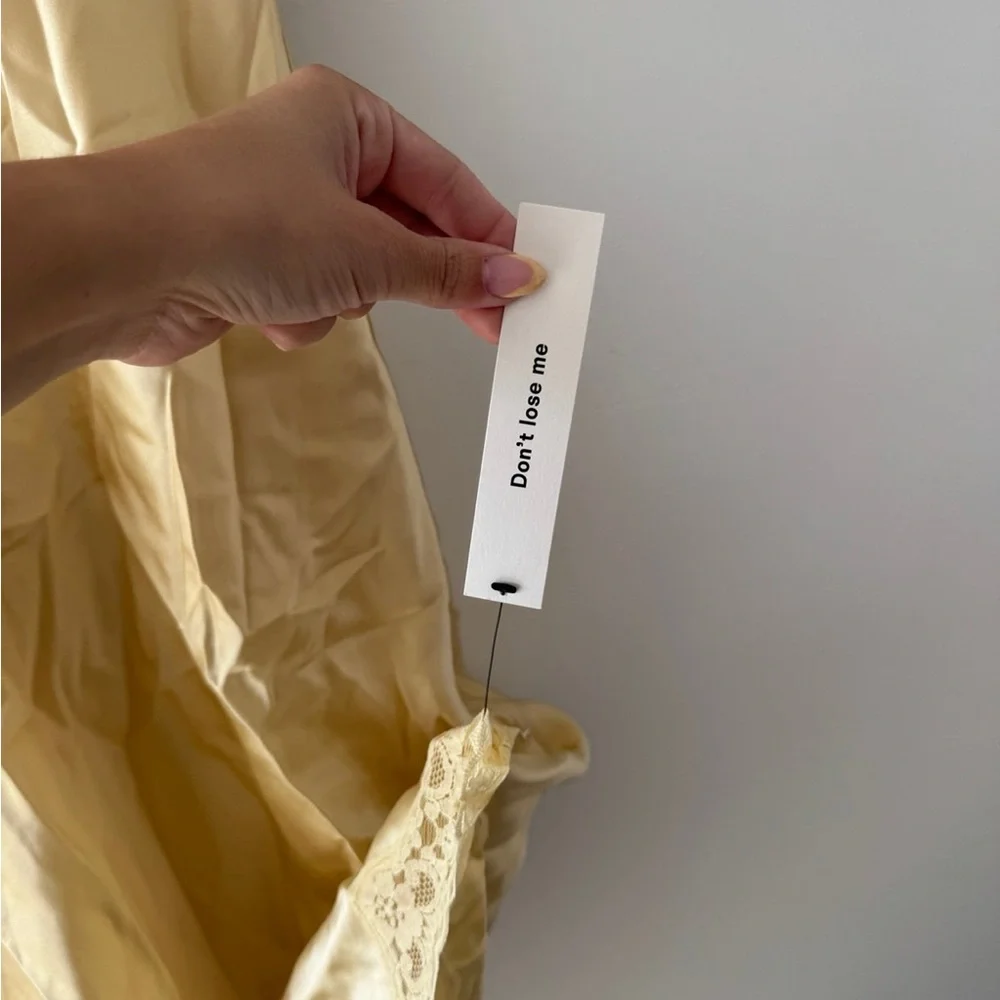 Reformation NWT Florence Silk Dress in Blonde - size 4 - Picture 5 of 7